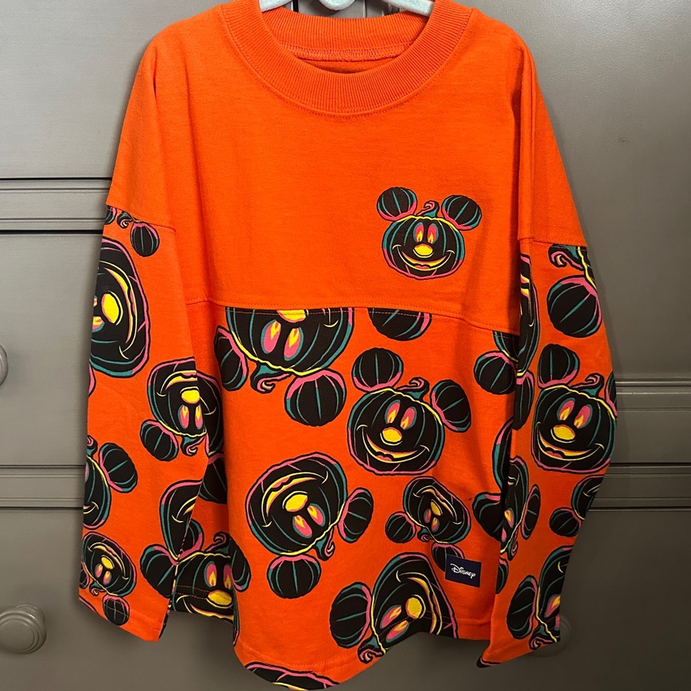 NWT Kids Disney Halloween Sweatshirt XS